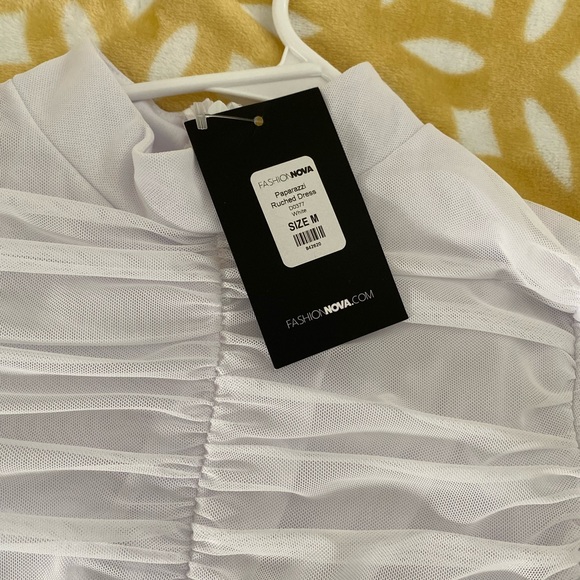 FASHION NOVA - Picture 2 of 2